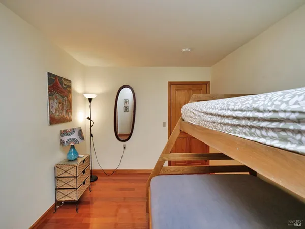 $330,000 | 11485 Lakeshore Drive, Clearlake, CA 95422