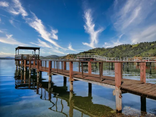 $330,000 | 11485 Lakeshore Drive, Clearlake, CA 95422