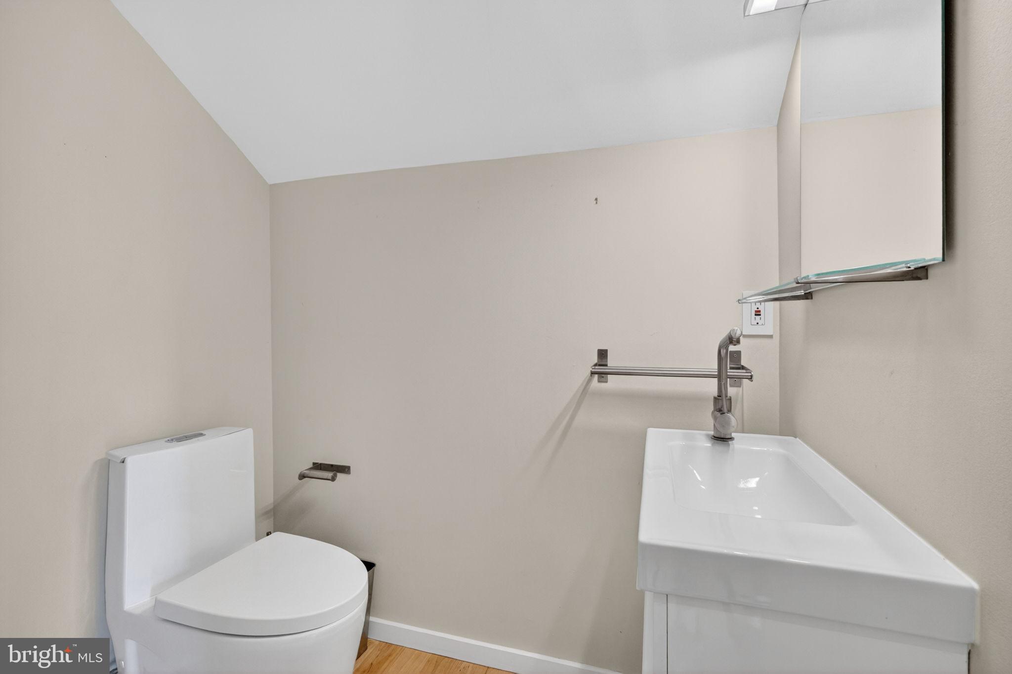 1620 15th Street Northwest, Unit 2 Washington, DC 20009 - Photo 18 of 29