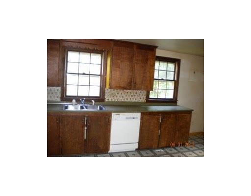 10 Nonesuch Cove Road Scarborough, ME 04074 - Photo 3 of 8 Kitchen.