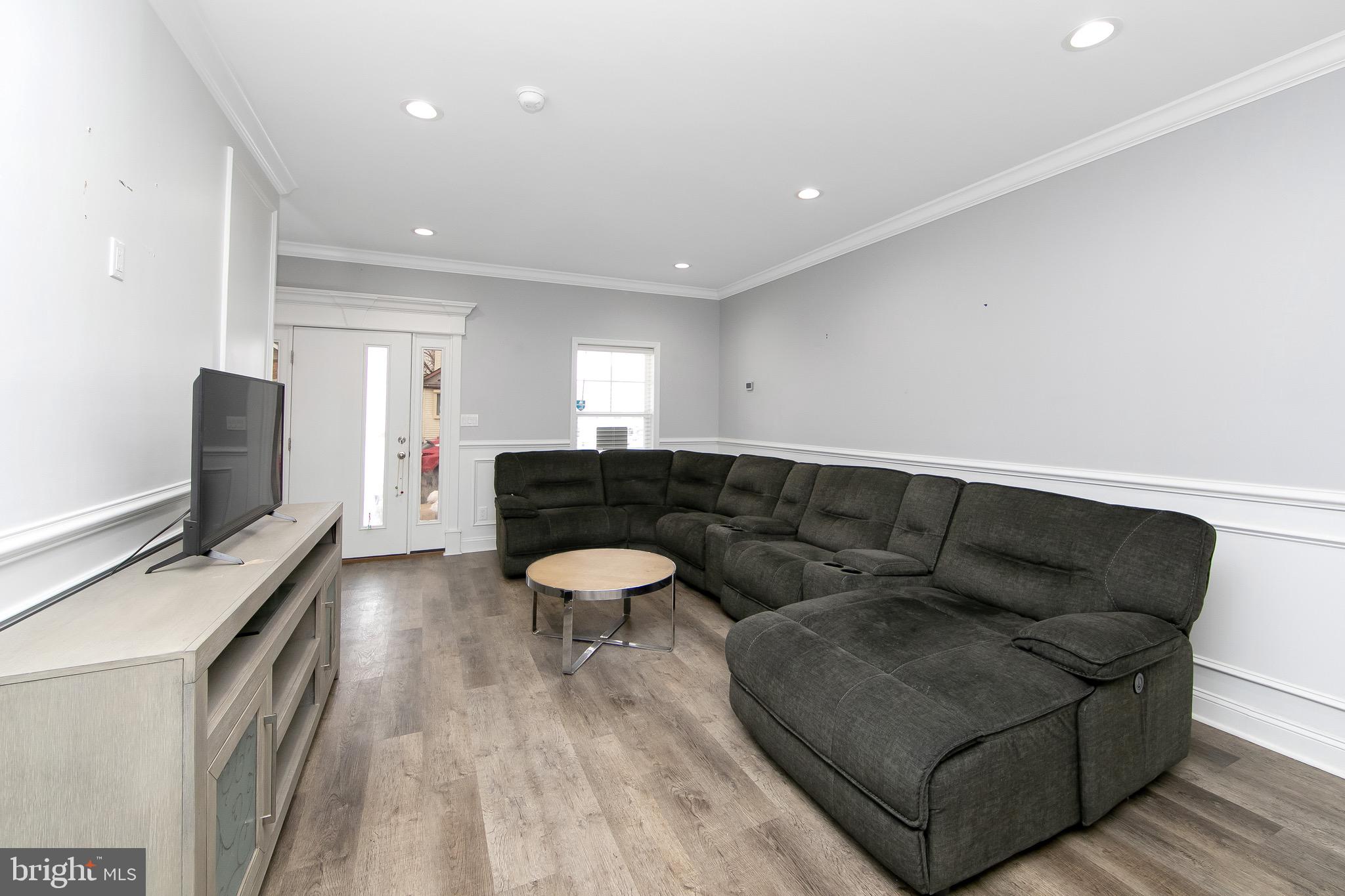 130 Kossuth Street Riverside, NJ 08075 - Photo 3 of 35