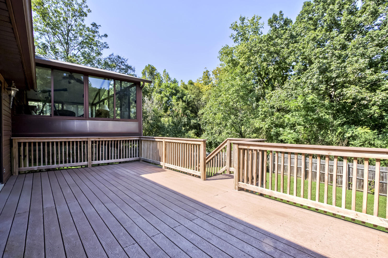 145 Claremont Road Oak Ridge, TN 37830 - Photo 16 of 40 16_ClaremontRoad_145_Deck02