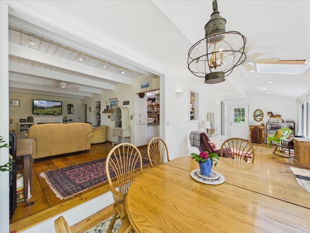 621 Locustfield Road Falmouth, MA 02536 - Photo 16 of 41