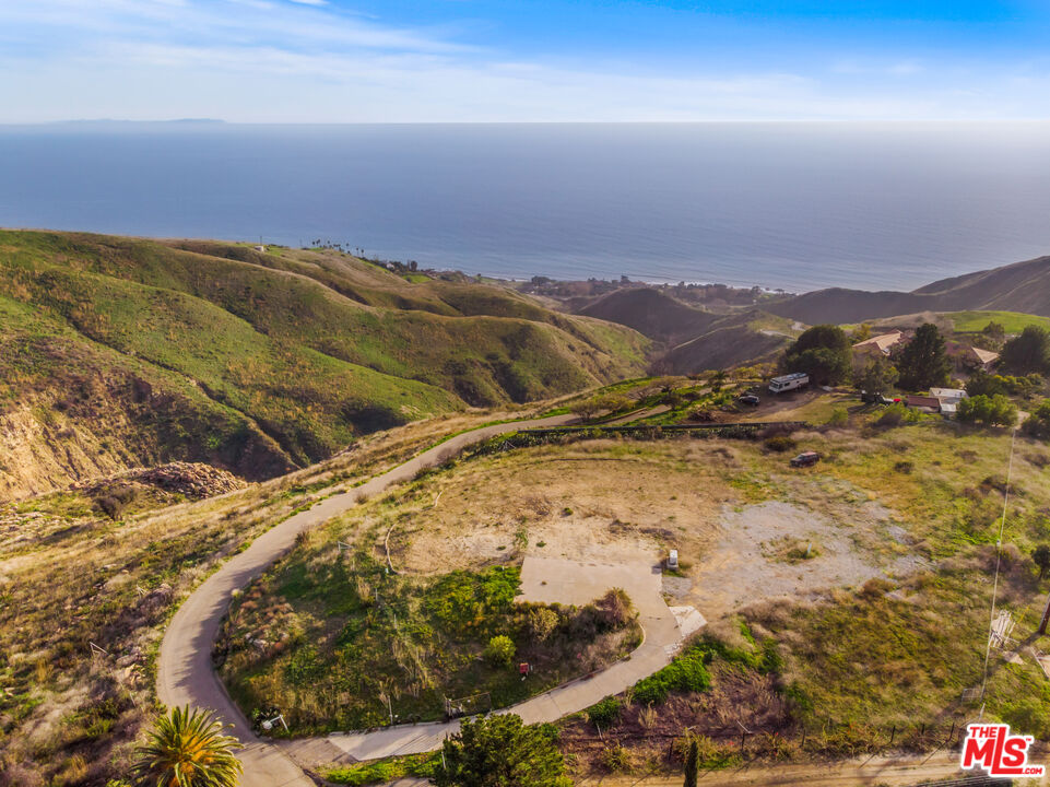 4004 Decker Edison Road Malibu, CA 90265 - Photo 1 of 11 Gallery Image 1