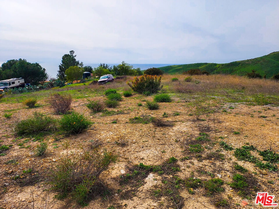 4004 Decker Edison Road Malibu, CA 90265 - Photo 7 of 11 Gallery Image 7