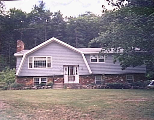 11 Cayuga Road Tewksbury, MA 01876 - Photo 1 of 1 Gallery Image 1