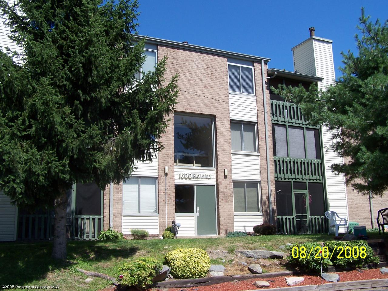 1608 Summit Pointe Scranton, PA 18508 - Photo 1 of 8 Gallery Image 1