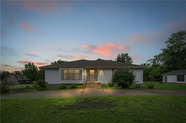 $423,000 | 19910 Lamar Avenue, Stilwell, KS 66085