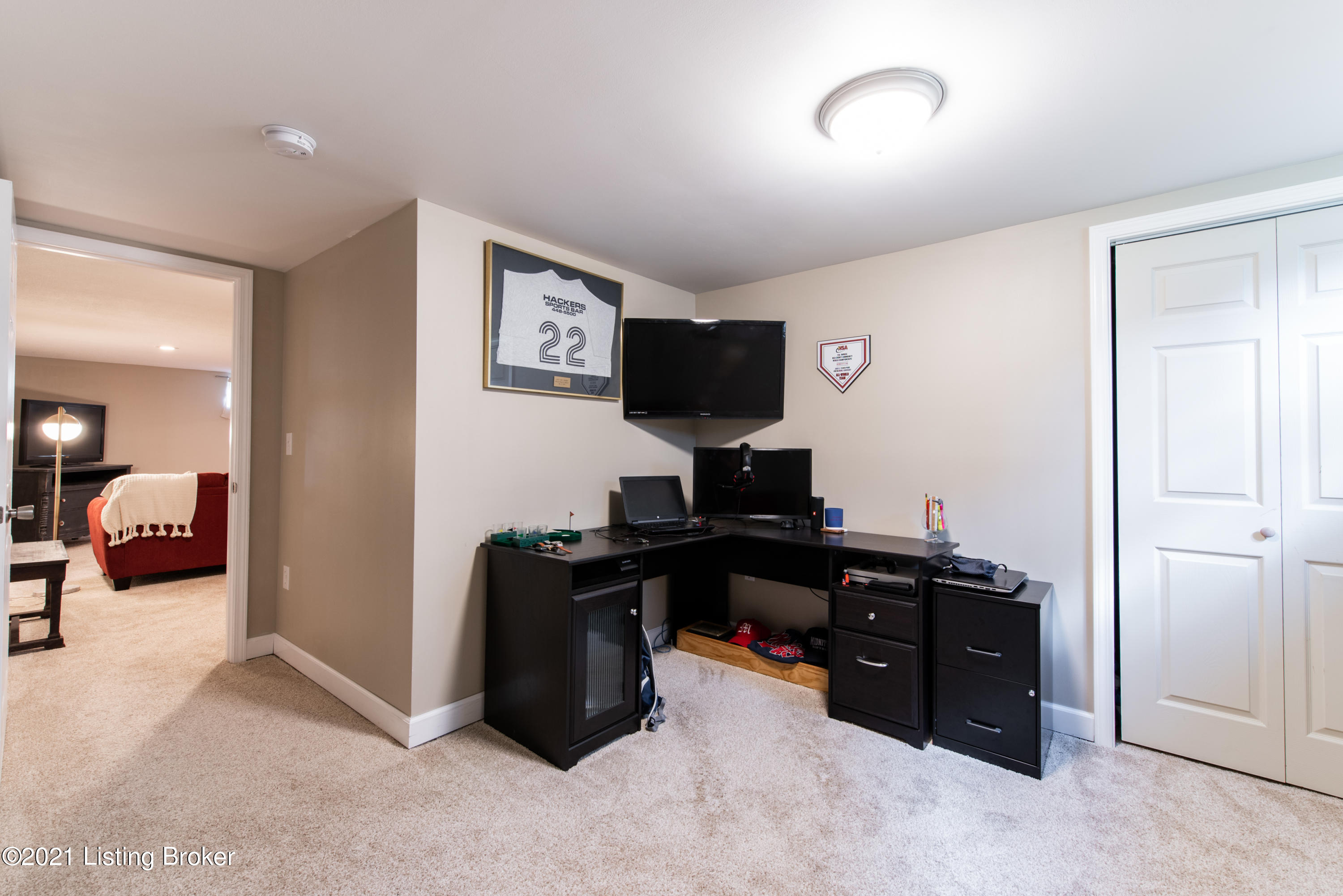 3733 Rouge Way Louisville, KY 40218 - Photo 25 of 35 9467