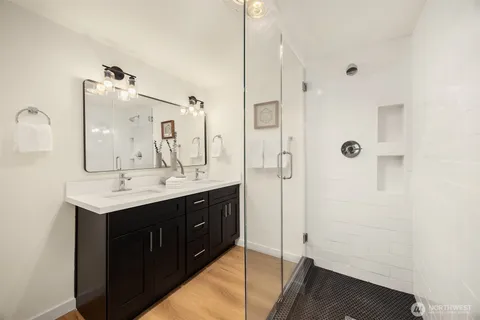 $850,000 | 5040 35th Avenue Southwest, Seattle, WA 98126