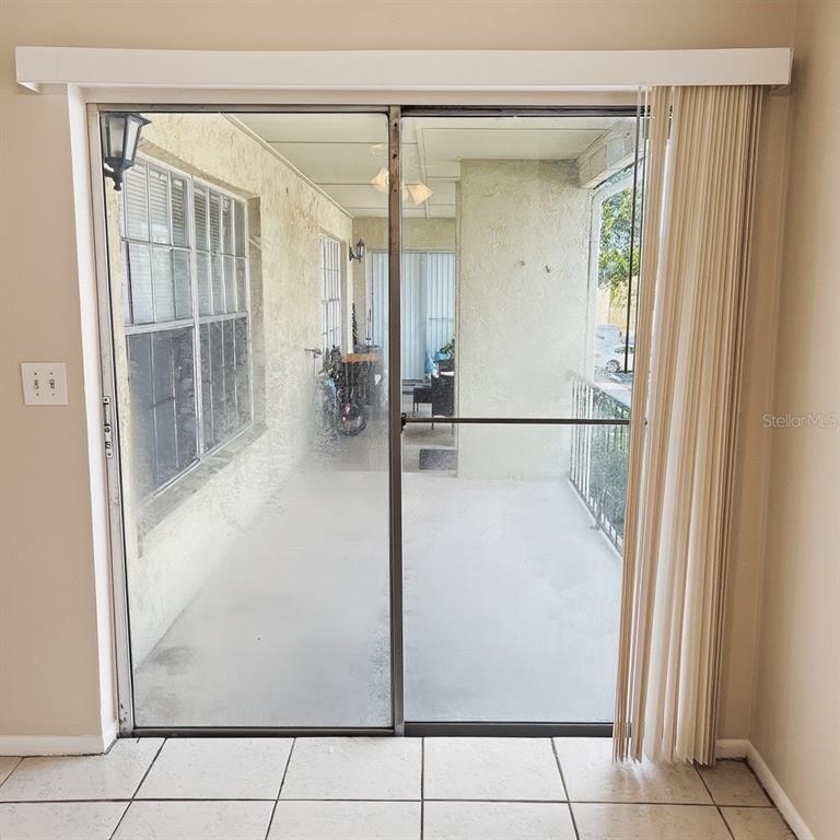 5200 Curry Ford Road, Unit 102 Orlando, FL 32812 - Photo 6 of 23 a view of bathroom