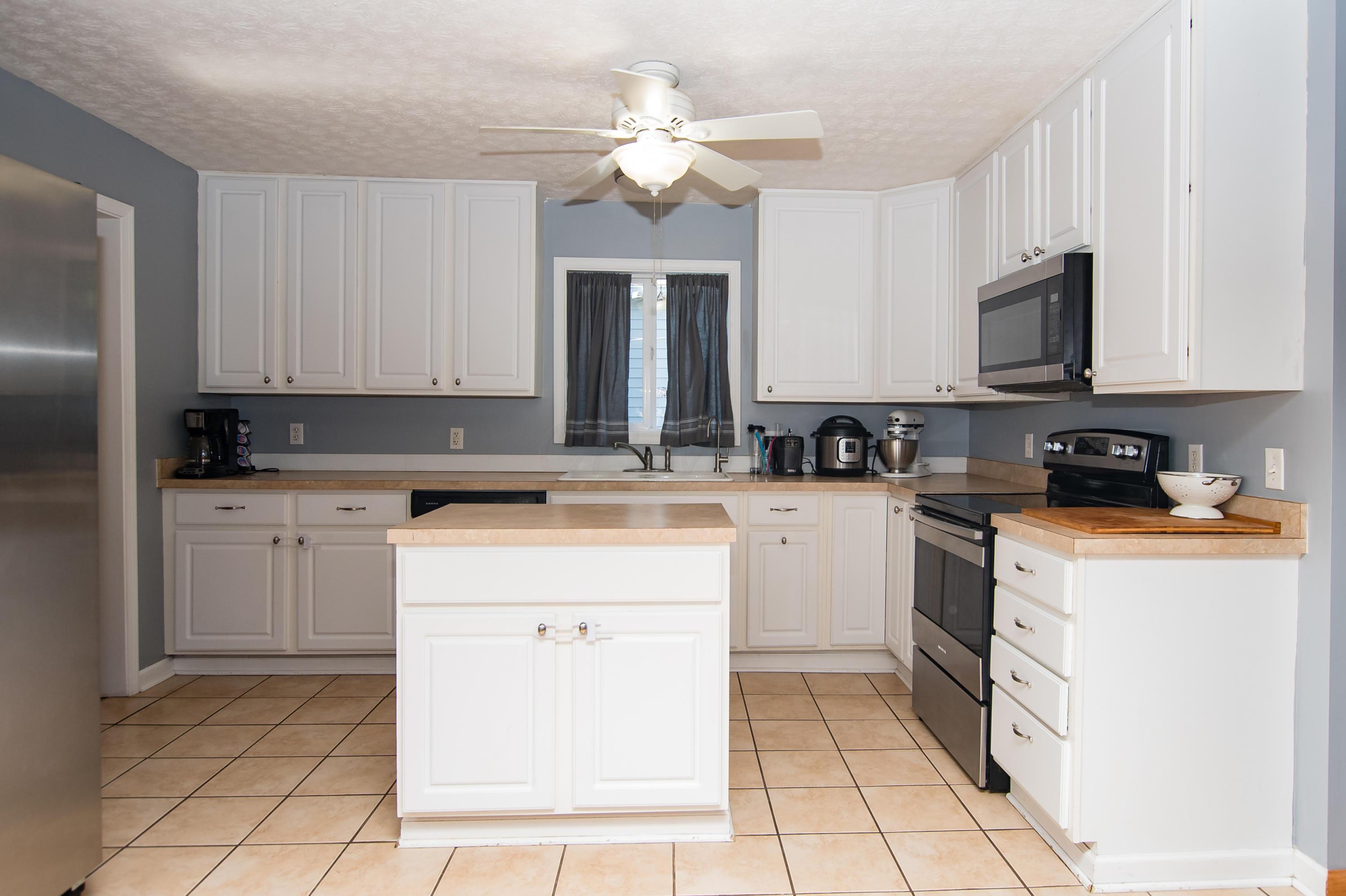 536 Stockbridge Road Columbus, OH 43207 - Photo 4 of 22 Gallery Image 4