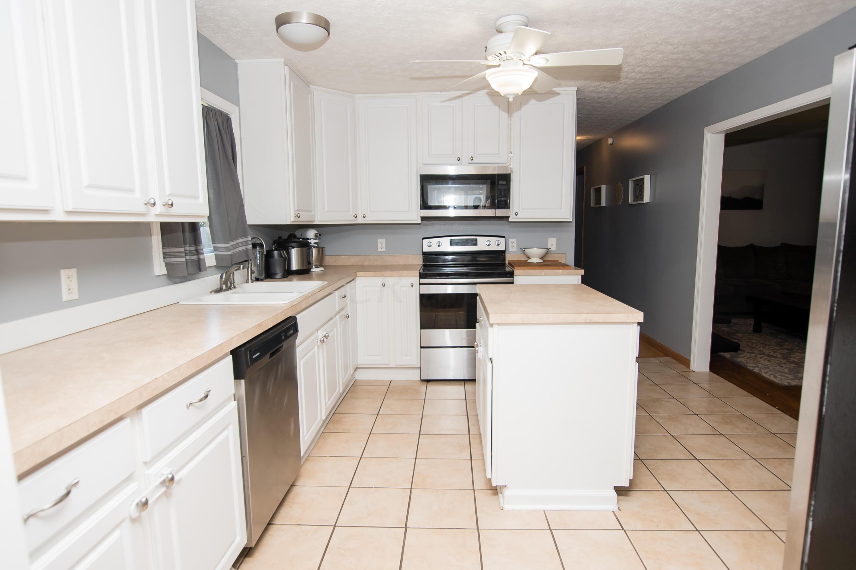 536 Stockbridge Road Columbus, OH 43207 - Photo 5 of 22 Gallery Image 5