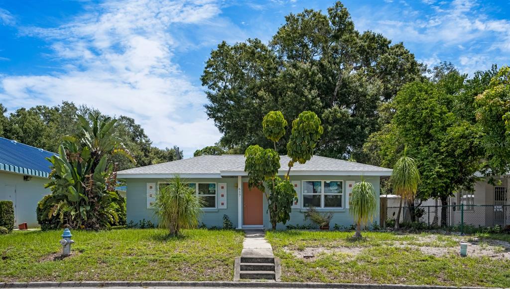 617 26th Street West Bradenton, FL 34205 - Photo 1 of 36