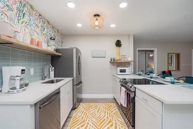 $3,500 | 617 26th Street West, Bradenton, FL 34205