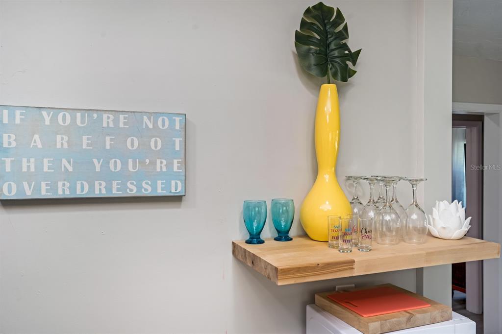 617 26th Street West Bradenton, FL 34205 - Photo 14 of 36