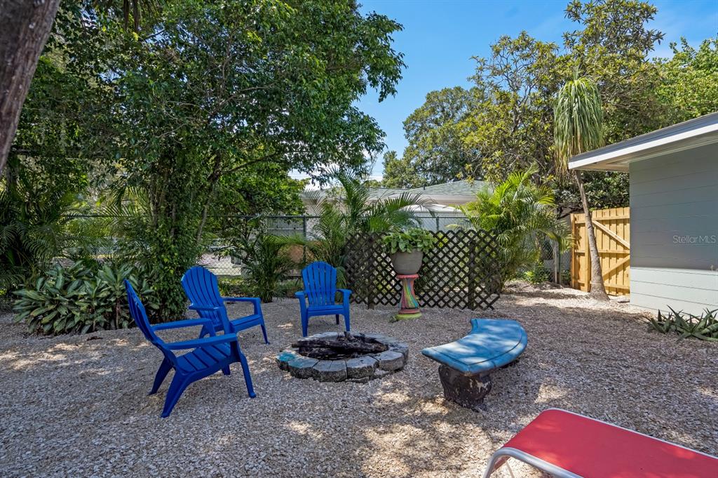 617 26th Street West Bradenton, FL 34205 - Photo 33 of 36