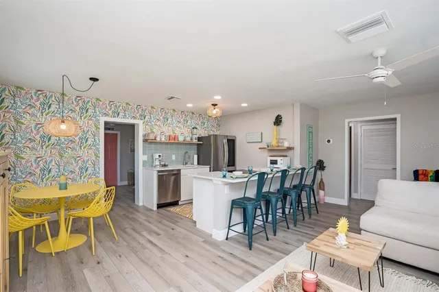 $3,500 | 617 26th Street West, Bradenton, FL 34205