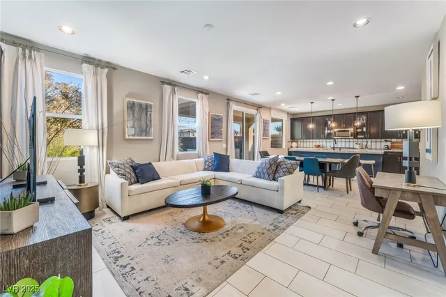 $2,300 | 1506 Visible Avenue, North Las Vegas, NV 89031