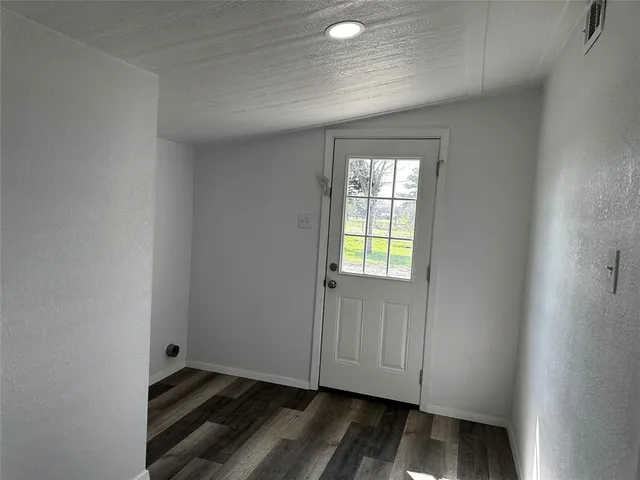 $1,800 | 1979 Farm To Market Road 2649, Lone Oak, TX 75453