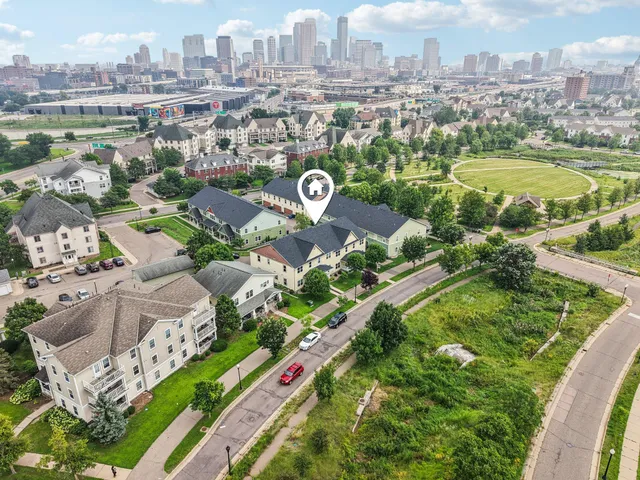 $319,900 | 1006 Van White Memorial Boulevard, Minneapolis, MN 55411