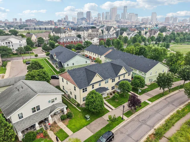 $319,900 | 1006 Van White Memorial Boulevard, Minneapolis, MN 55411