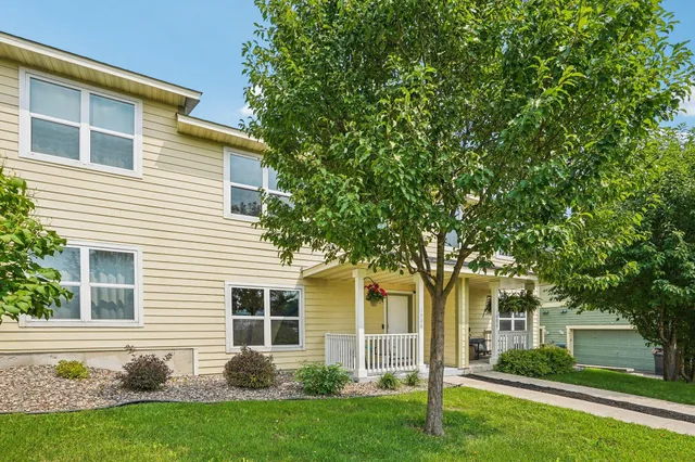 $319,900 | 1006 Van White Memorial Boulevard, Minneapolis, MN 55411