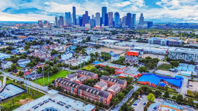 $3,100 | 2110 Shearn Street, Unit 4, Houston, TX 77007