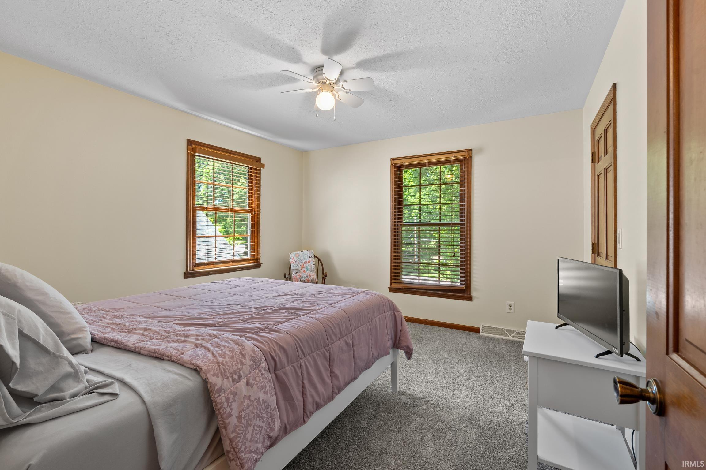 2012 Robb Road Warsaw, IN 46580 - Photo 33 of 42