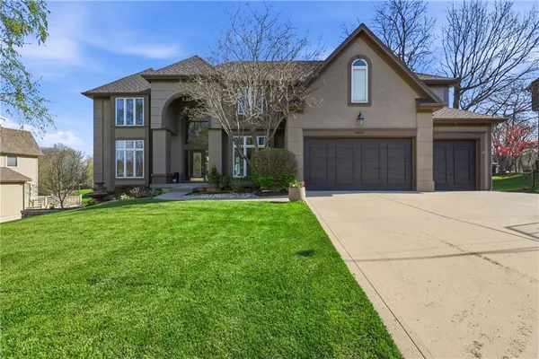 $985,000 | 9227 Redbud Lane, Lenexa, KS 66220