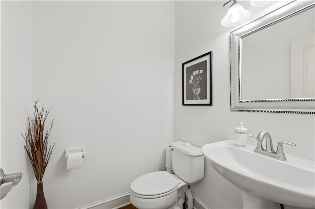 9227 Redbud Lane Lenexa, KS 66220 - Photo 24 of 73