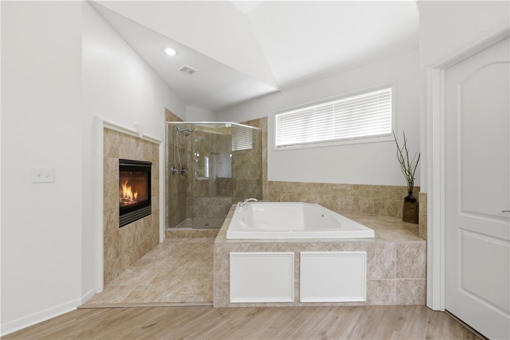 9227 Redbud Lane Lenexa, KS 66220 - Photo 47 of 73