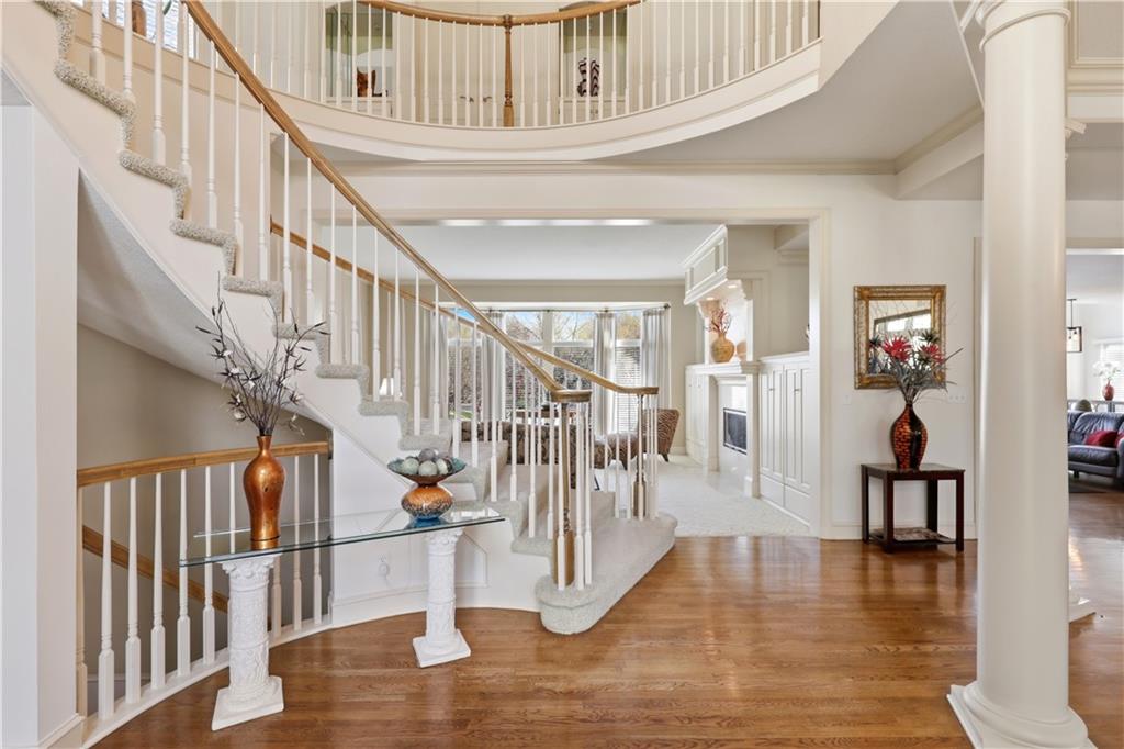 9227 Redbud Lane Lenexa, KS 66220 - Photo 5 of 73