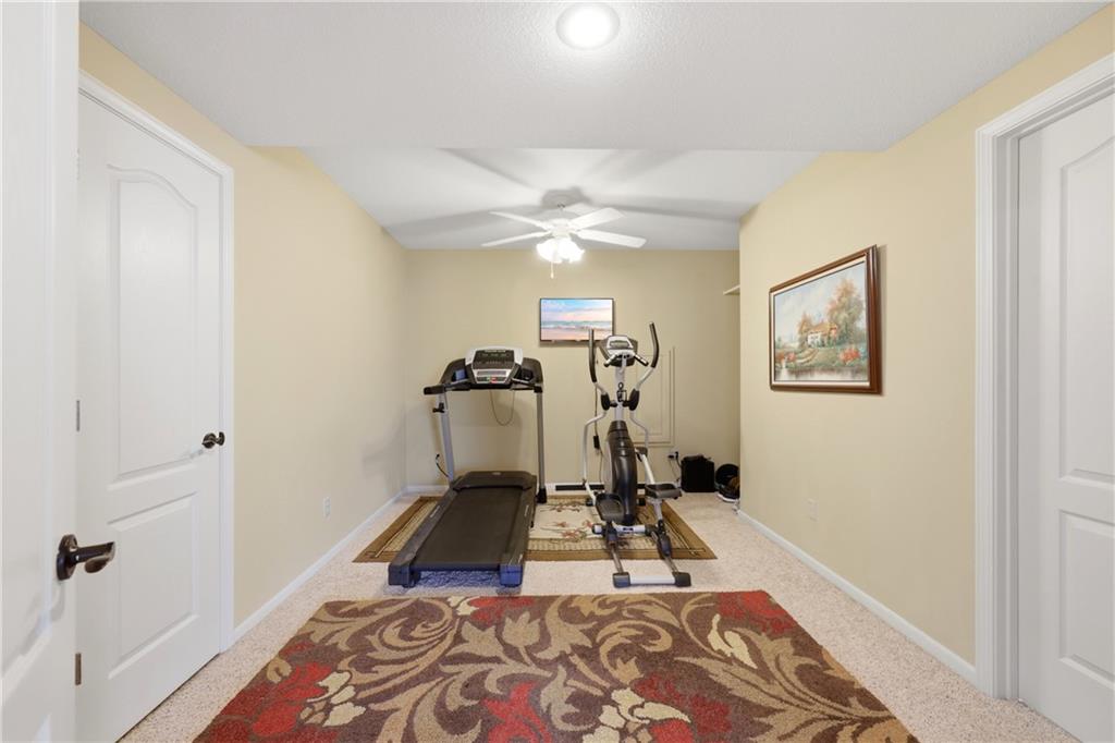 9227 Redbud Lane Lenexa, KS 66220 - Photo 57 of 73