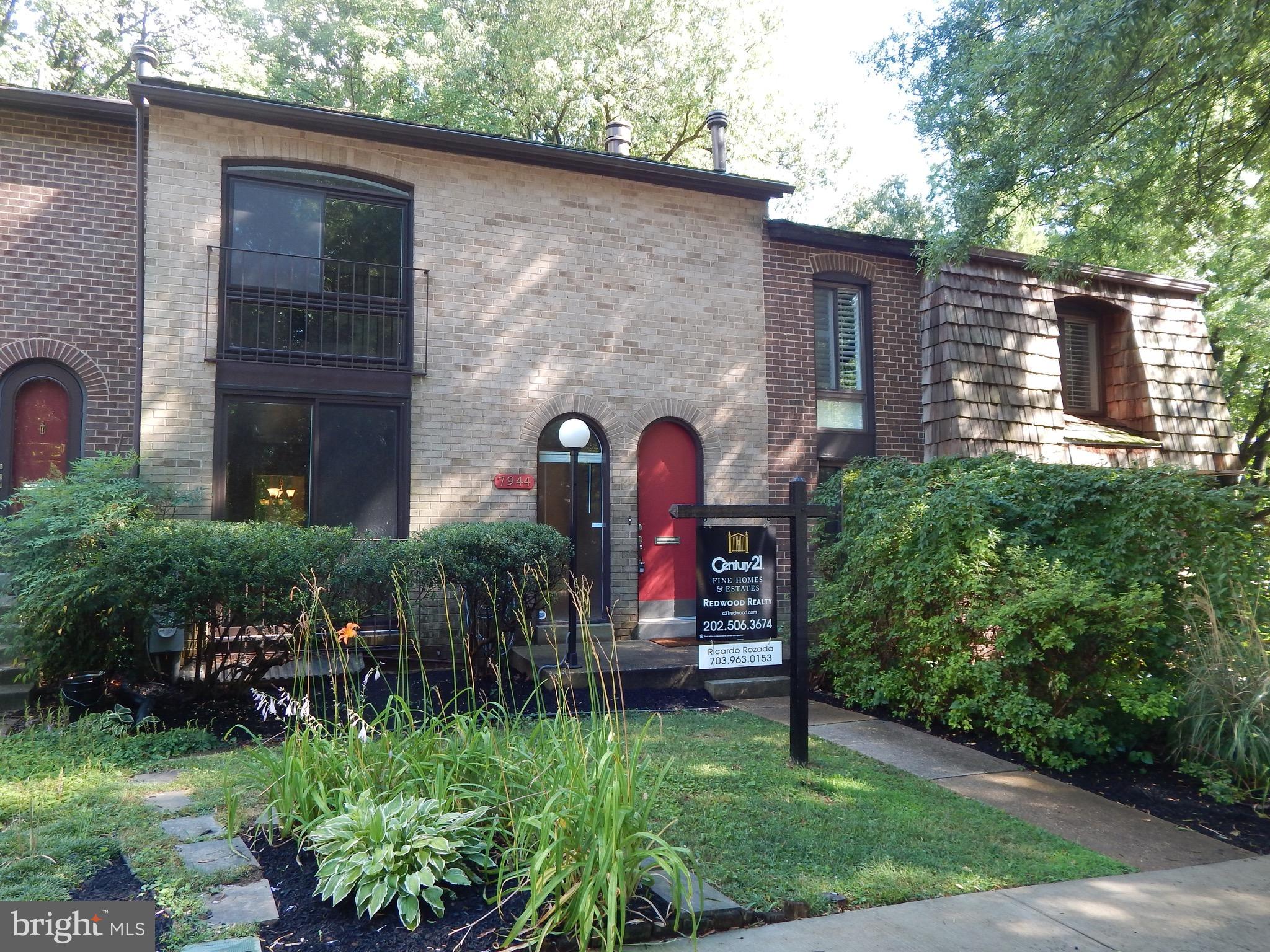 7944 Inverness Ridge Road Potomac, MD 20854 - Photo 22 of 22 Exterior (Front)