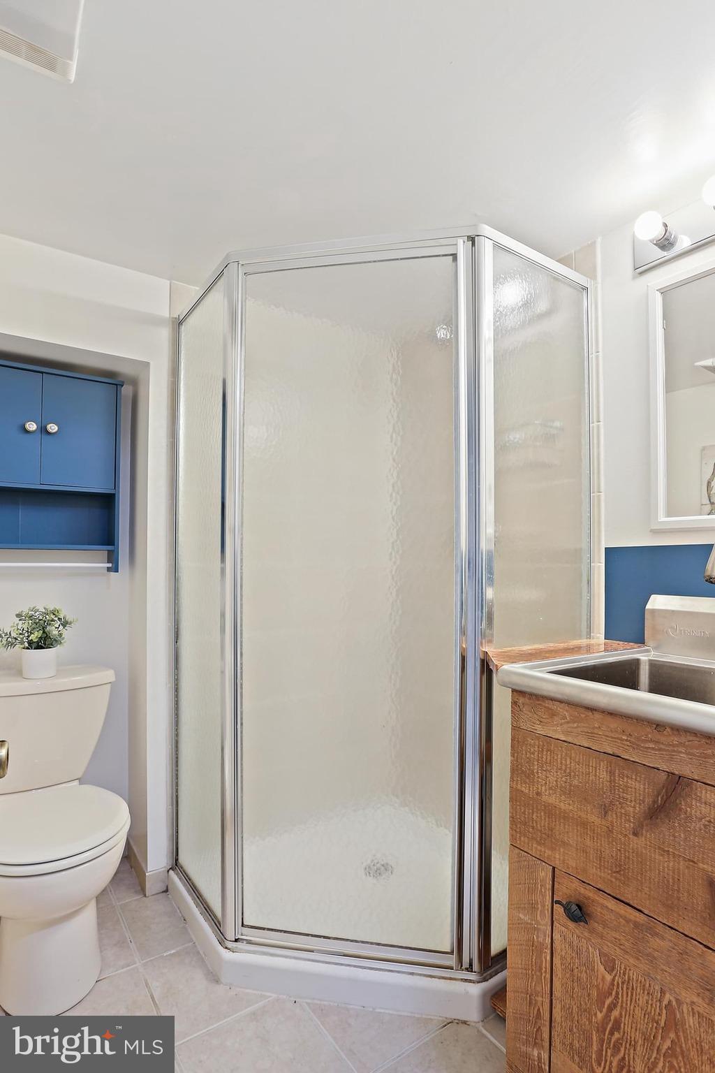 1708 Webster Street Baltimore, MD 21230 - Photo 24 of 29 Custom Built Vanity