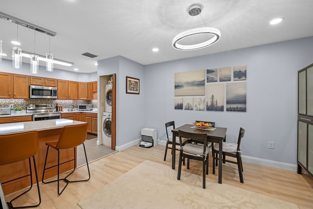 12 Chancery Court, Unit 207 Lynn, MA 01902 - Photo 16 of 37