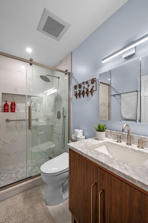 12 Chancery Court, Unit 207 Lynn, MA 01902 - Photo 28 of 37