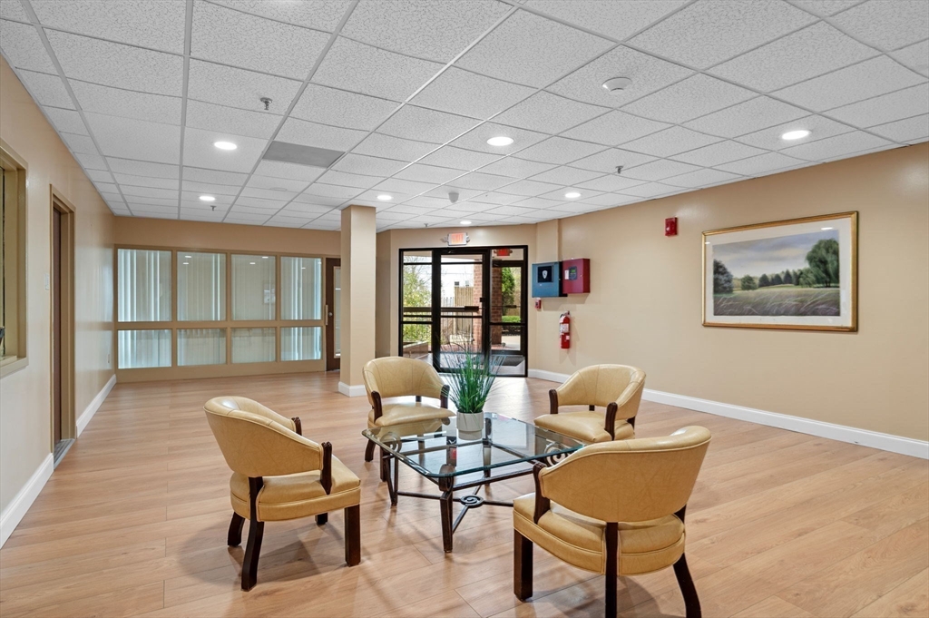 12 Chancery Court, Unit 207 Lynn, MA 01902 - Photo 29 of 37