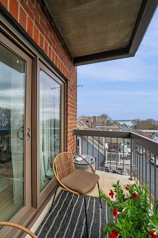 12 Chancery Court, Unit 207 Lynn, MA 01902 - Photo 9 of 37