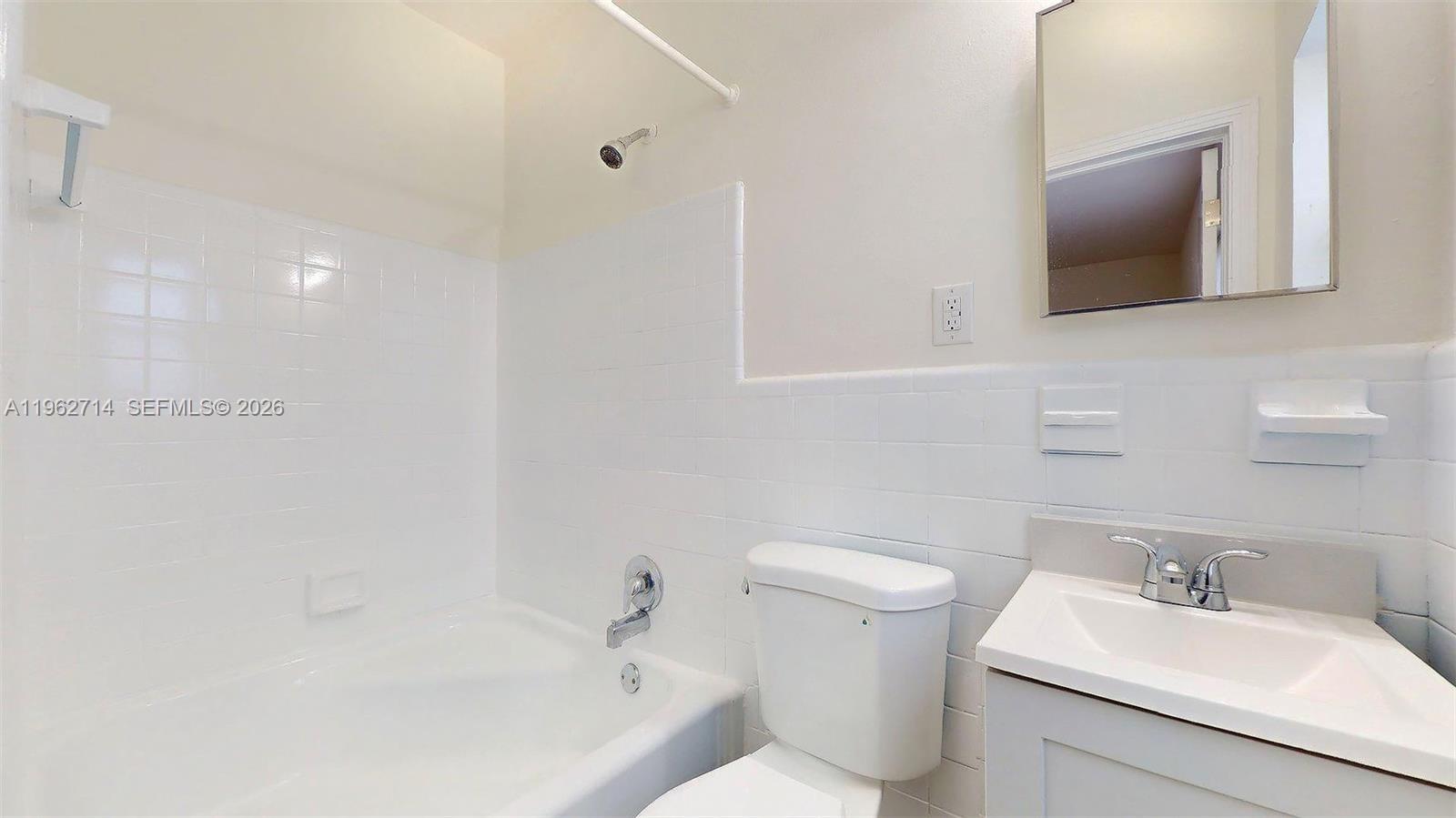 74 West 15th Street, Unit 2 Hialeah, FL 33010 - Photo 19 of 21