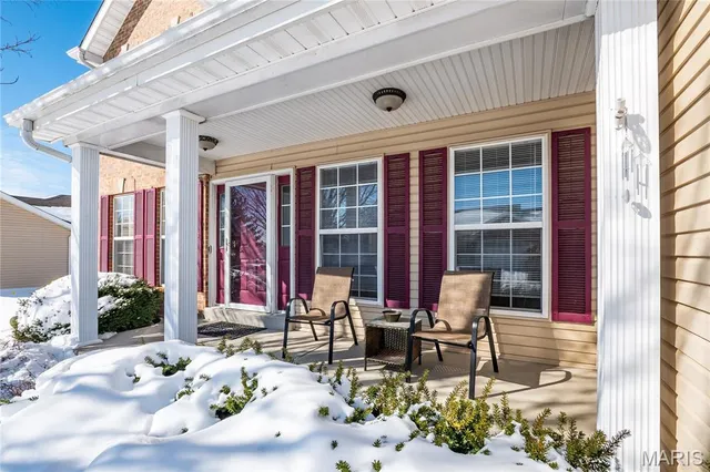 $369,900 | 3851 Riverside Pointe Drive, Florissant, MO 63034