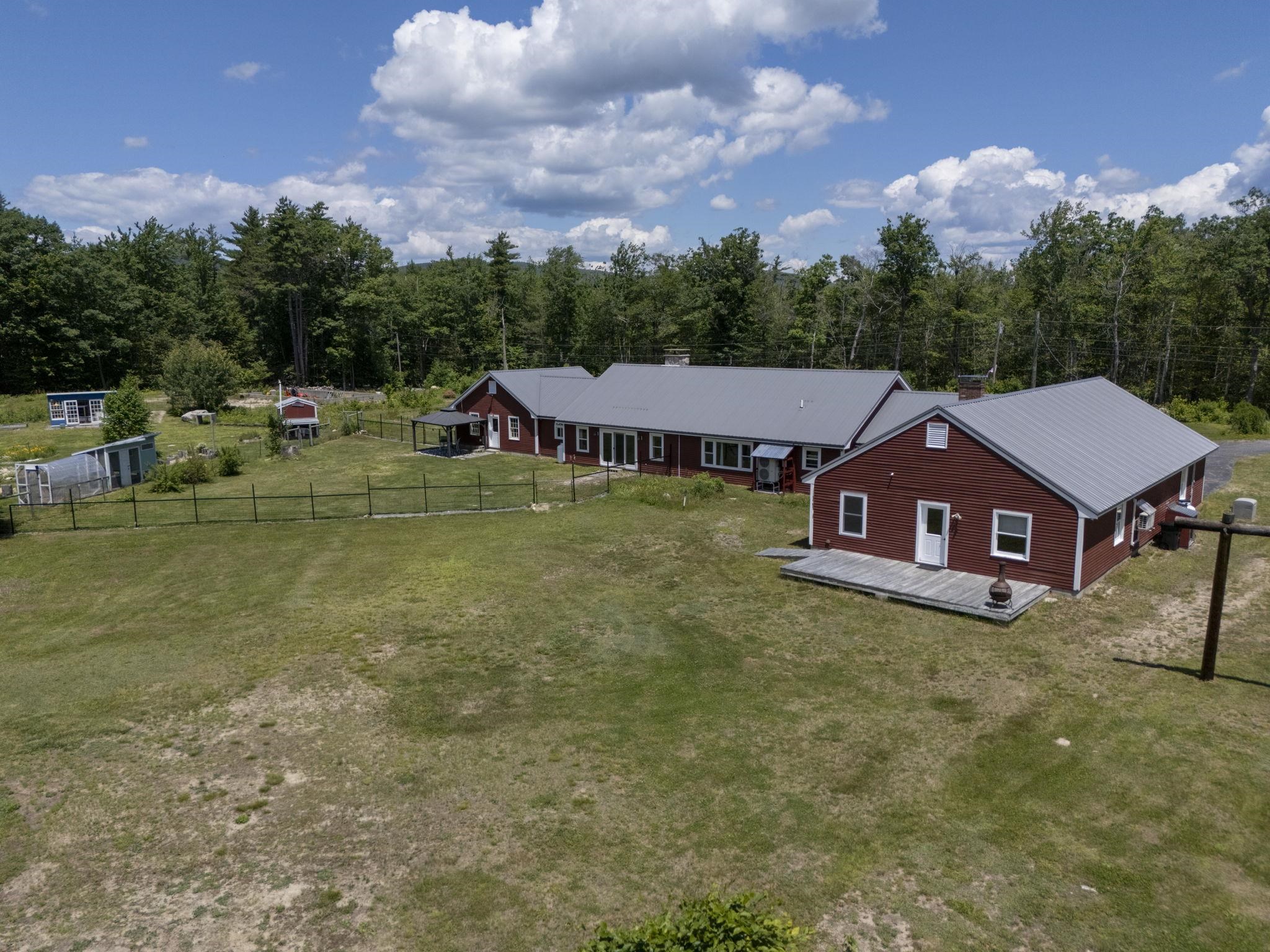 277 Kings Highway Middleton, NH 03887 - Photo 4 of 60