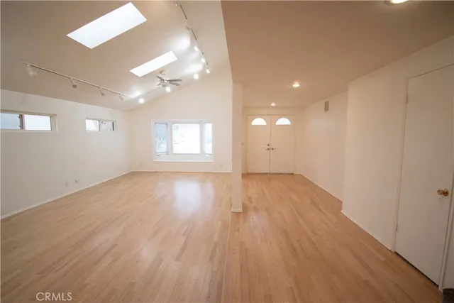 $5,800 | 3117 South Linda Way, Santa Ana, CA 92704