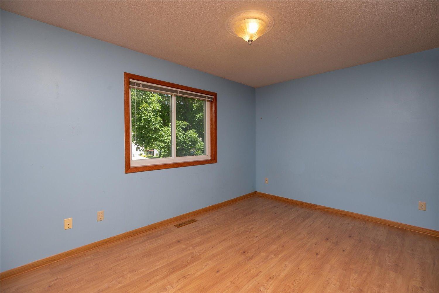 906 High Meadow Lane Southwest Rochester, MN 55902 - Photo 16 of 36