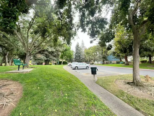 $350,000 | 4016 Knoll Top Court, Carmichael, CA 95608