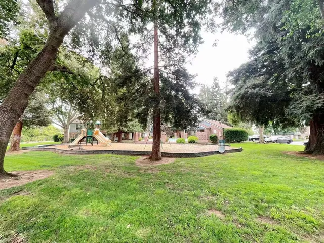 $350,000 | 4016 Knoll Top Court, Carmichael, CA 95608