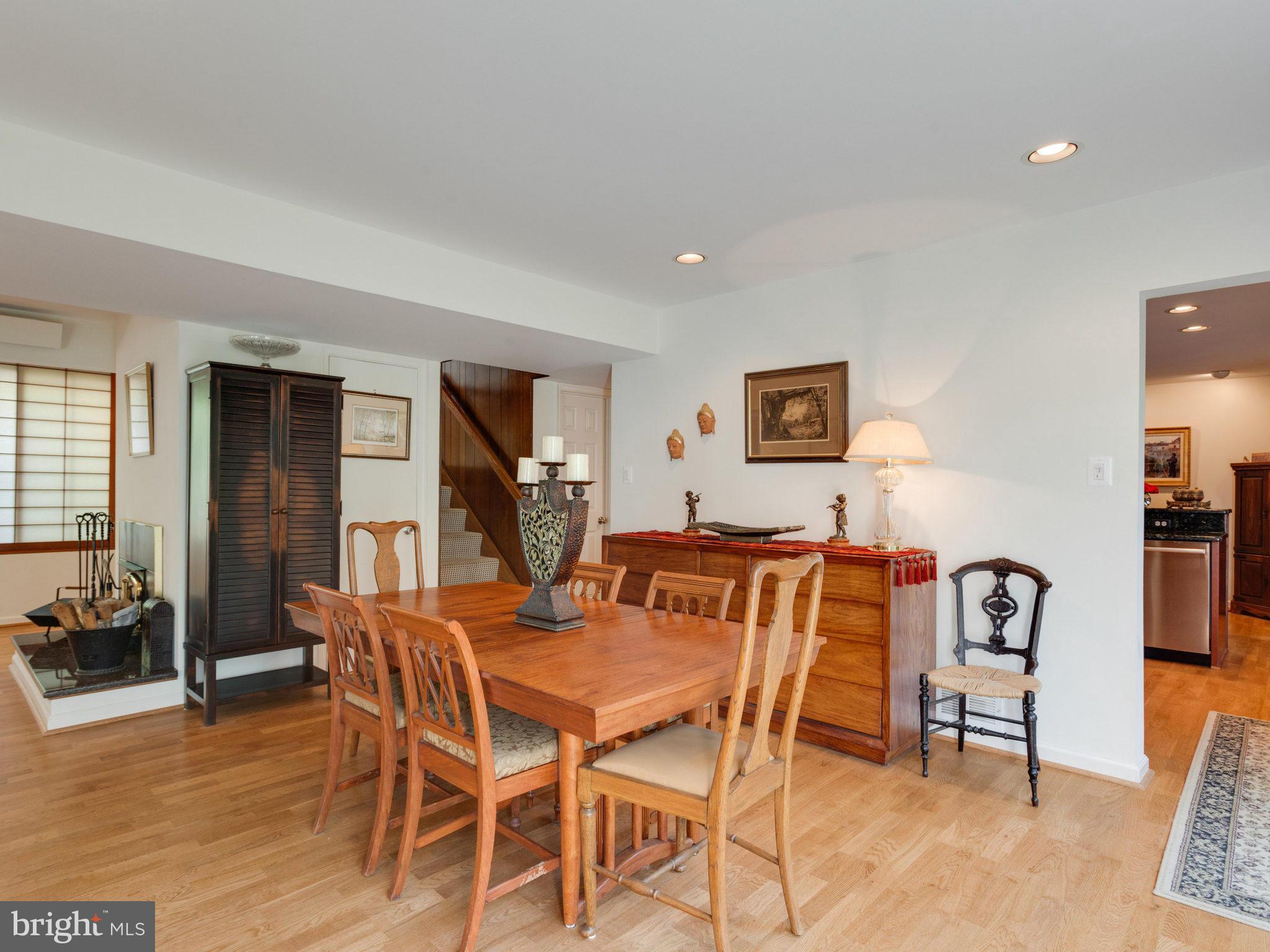 11509 Drop Forge Lane Reston, VA 20191 - Photo 11 of 30 Dining Room