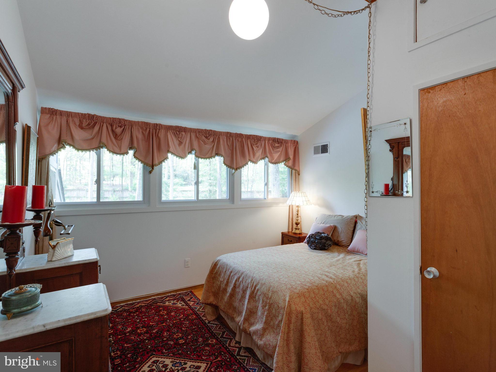 11509 Drop Forge Lane Reston, VA 20191 - Photo 23 of 30 Bedroom 2