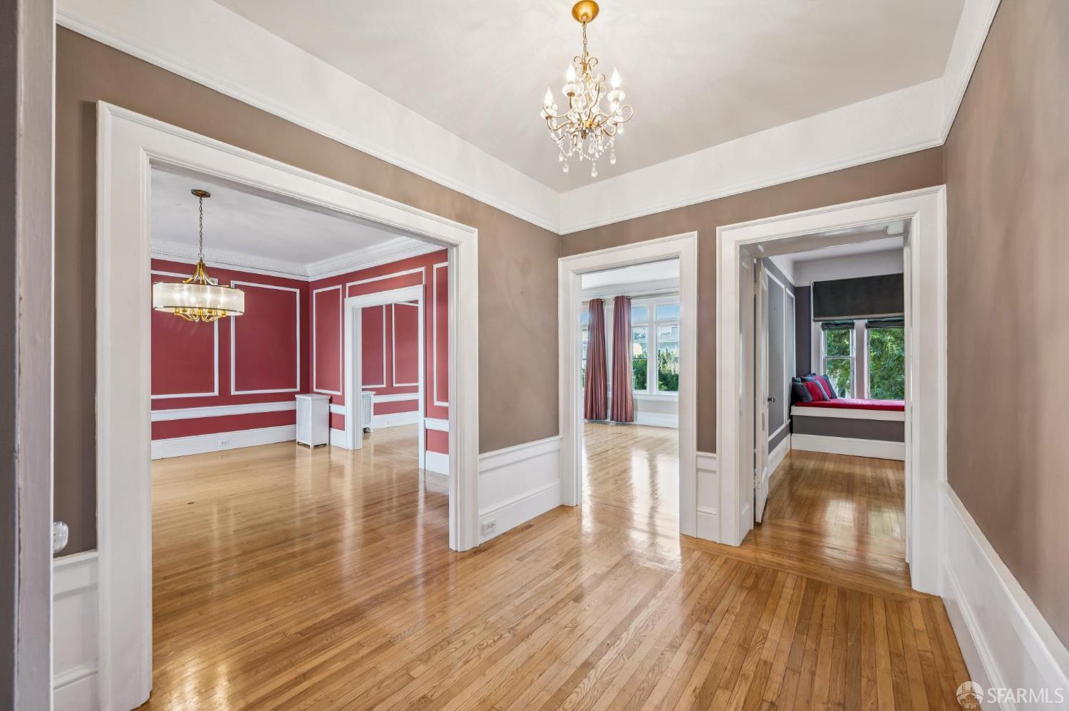 189 Commonwealth Avenue, Unit 3 San Francisco, CA 94118 - Photo 6 of 25 a view of a living room